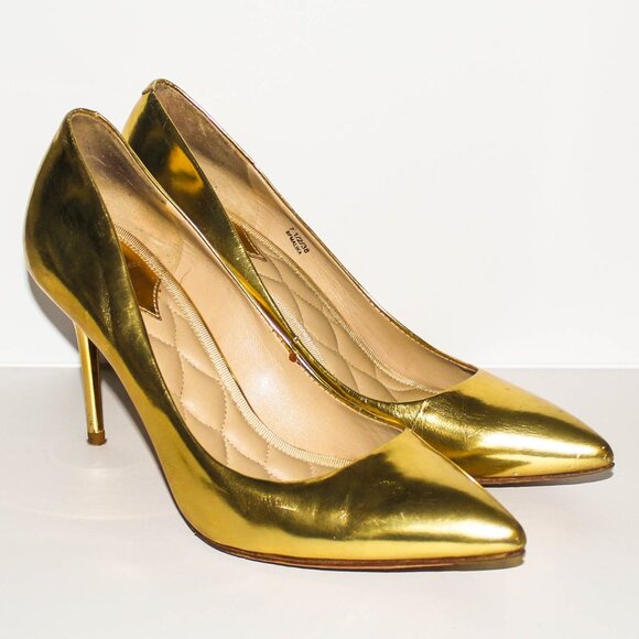 Brian Atwood Gold Pointed Heels - Picture 2 of 5